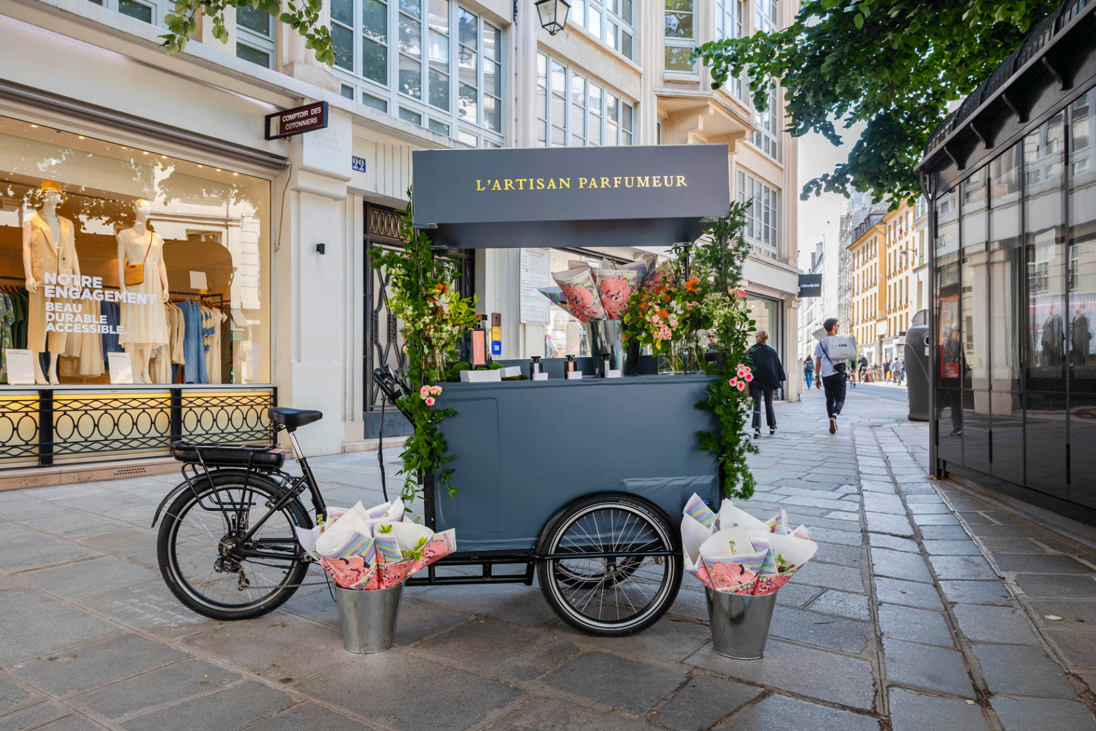 Street Marketing L'Artisan Parfurmeur 